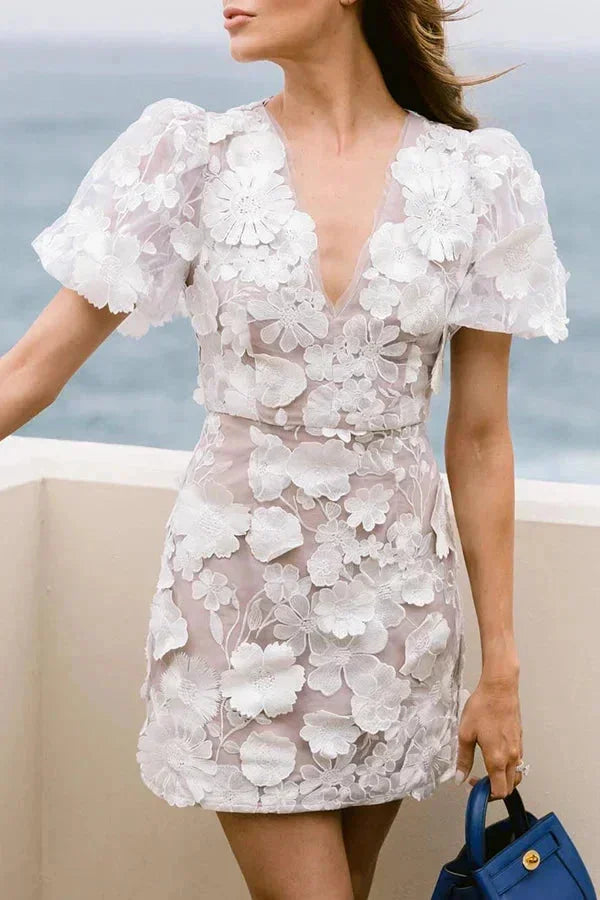 Aria | Chic Petal Floral Dress